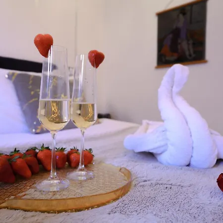 Apartment - For Couples To Enjoy & Bond *